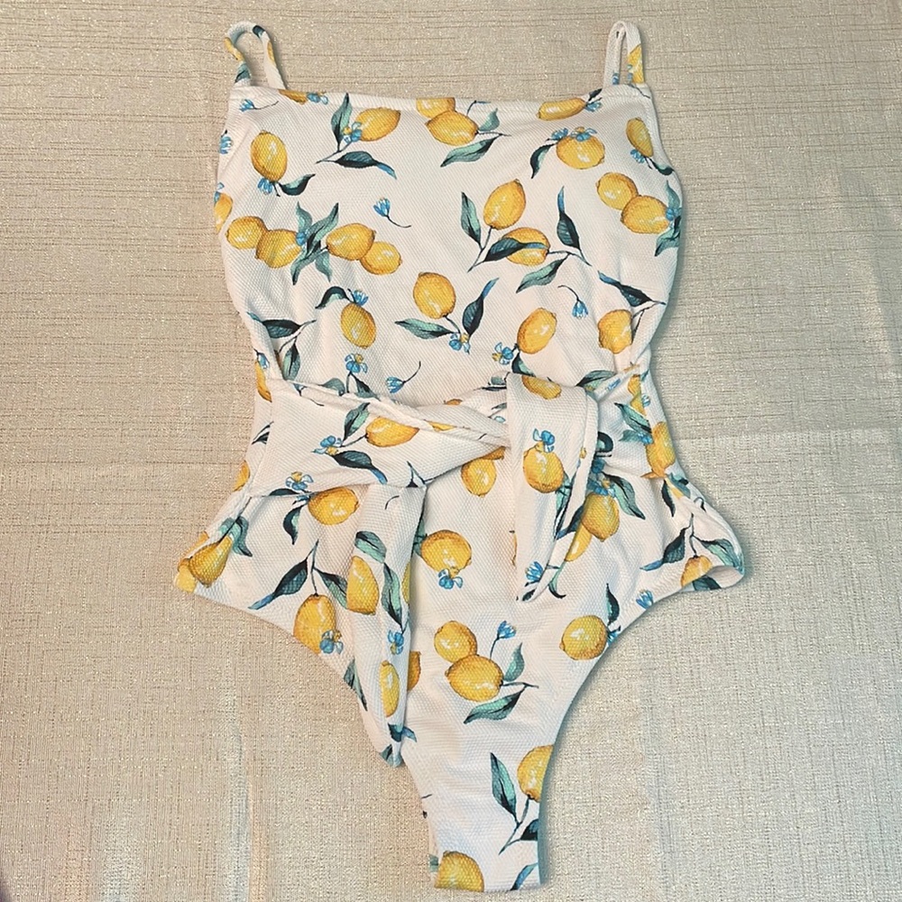 NWOT Women’s Bathing Suit, Size L